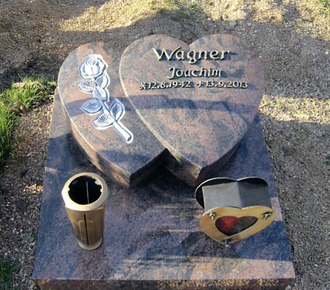Urnengrab von Bernhard Stein- + Metallkunst