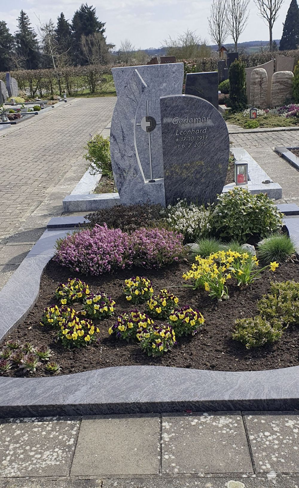Doppelstein von Bernhard Stein- und Metallkunst aus Buchen